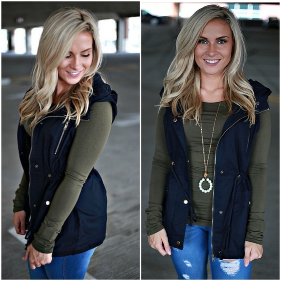 Navy Utility Vest - Picture 2 of 6